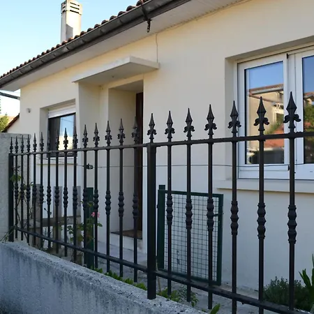 Maison Indépendante Avec Jardin Et Parking Сasa de vacaciones Cenon